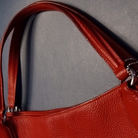 Beautiful true red Coach - Picture 6 of 11